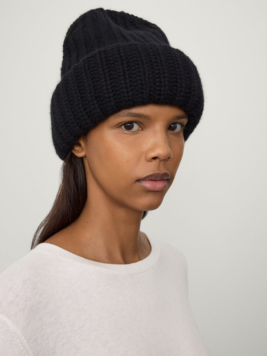 The Beatris Beanie – LISA YANG