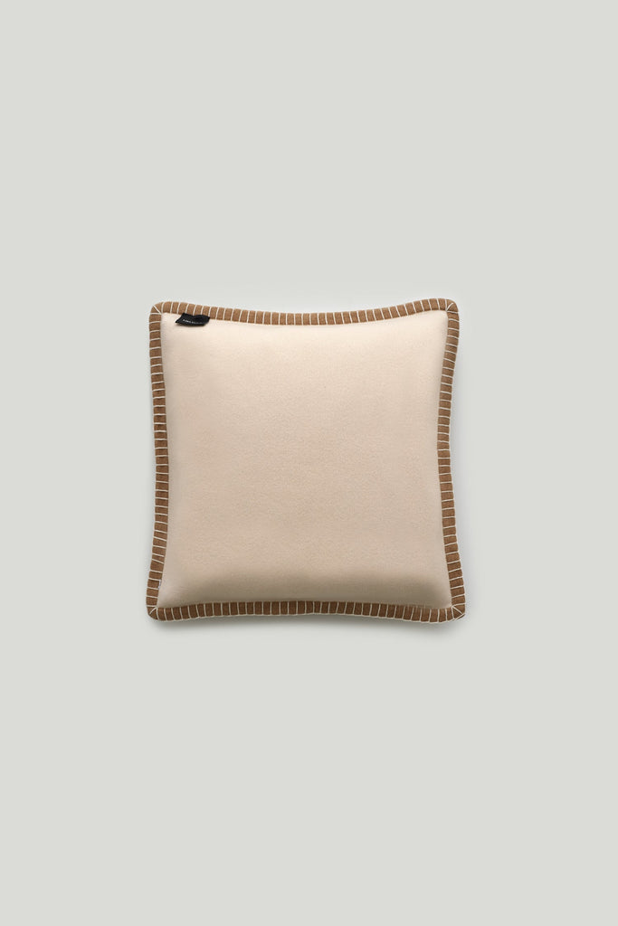 Amsterdam Cushion Walnut Pearl | Lisa Yang | Brown White cushion in 100% cashmere