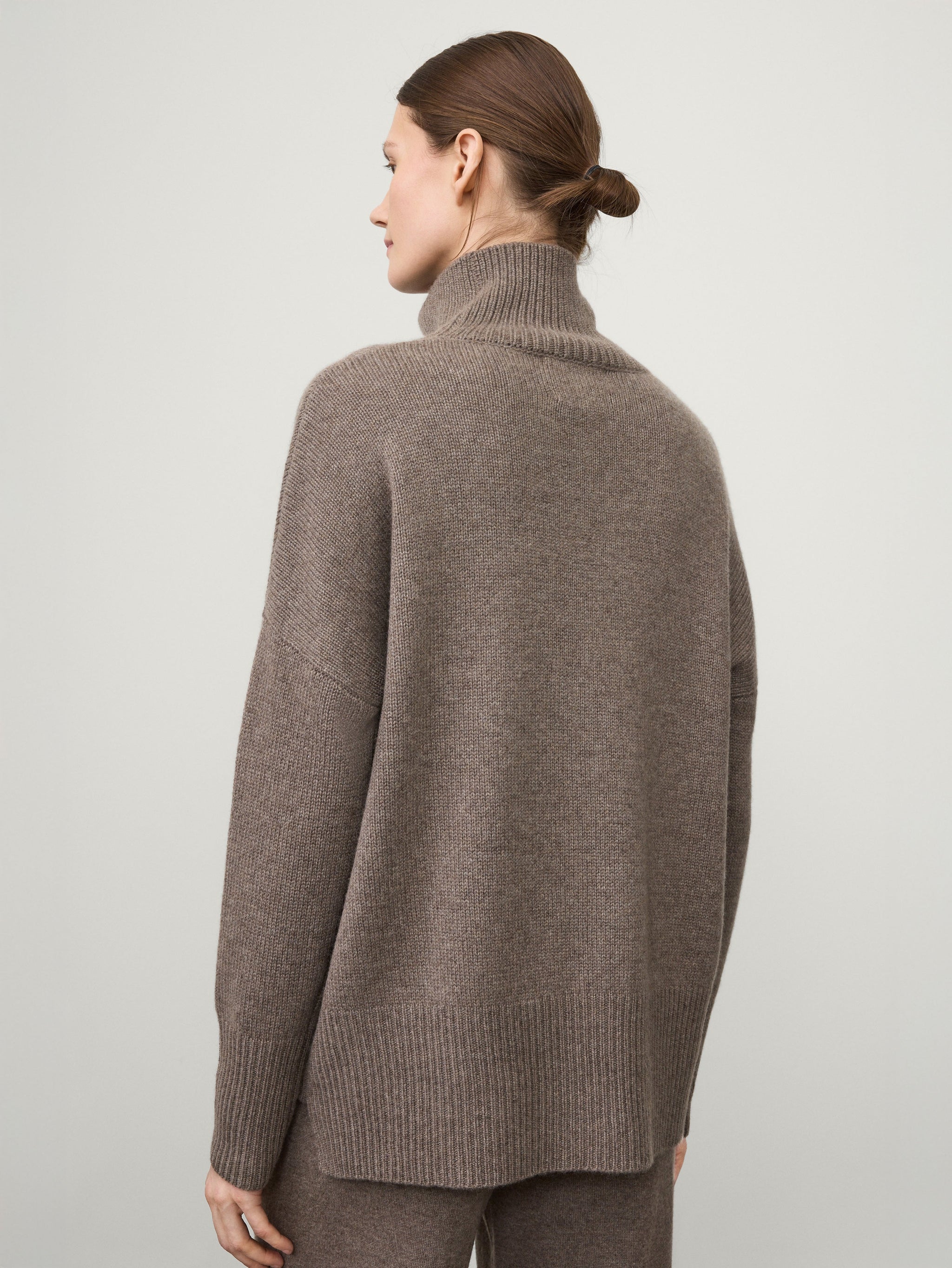 The Heidi Sweater – LISA YANG