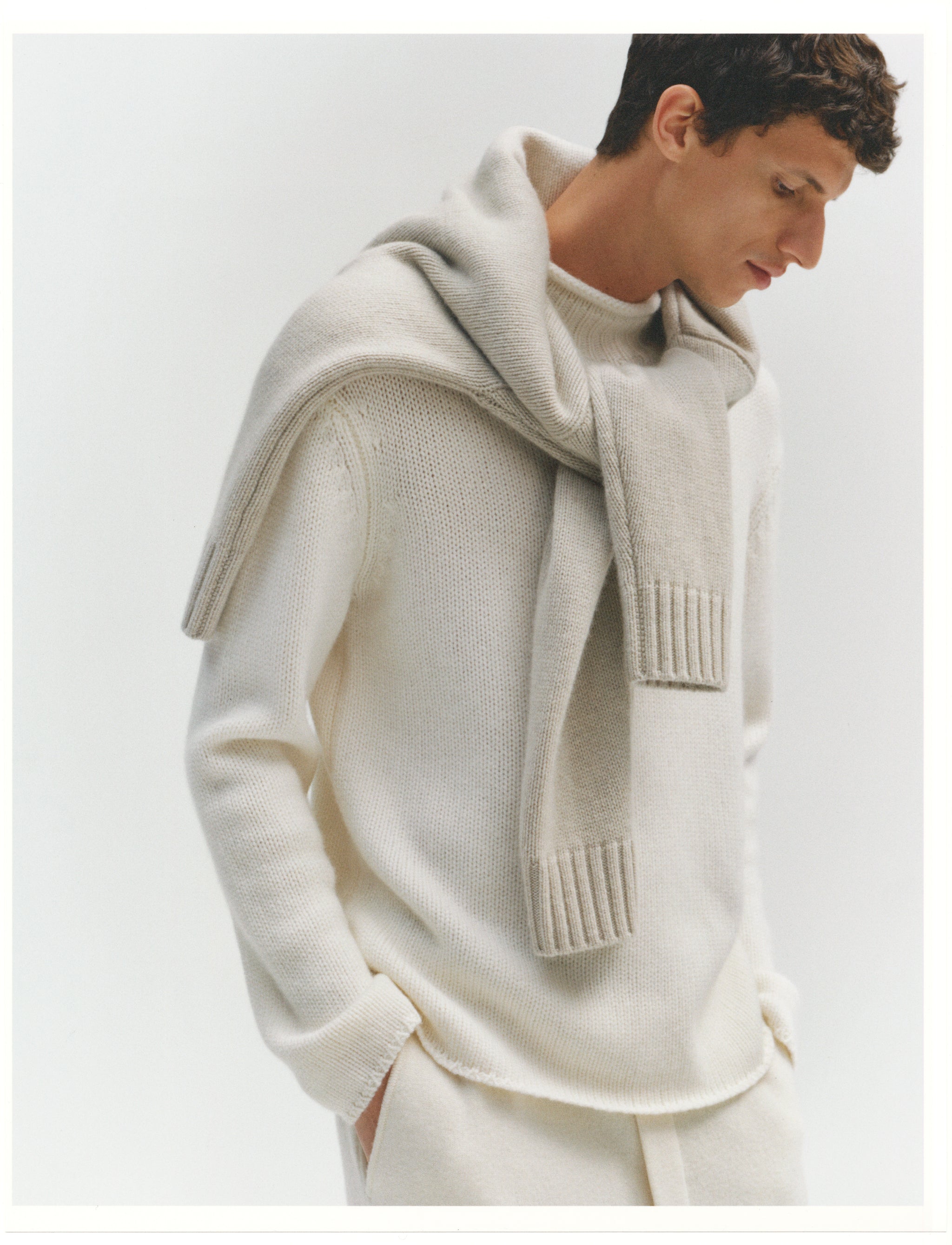 LISA YANG Official Website | A Complete Cashmere Wardrobe