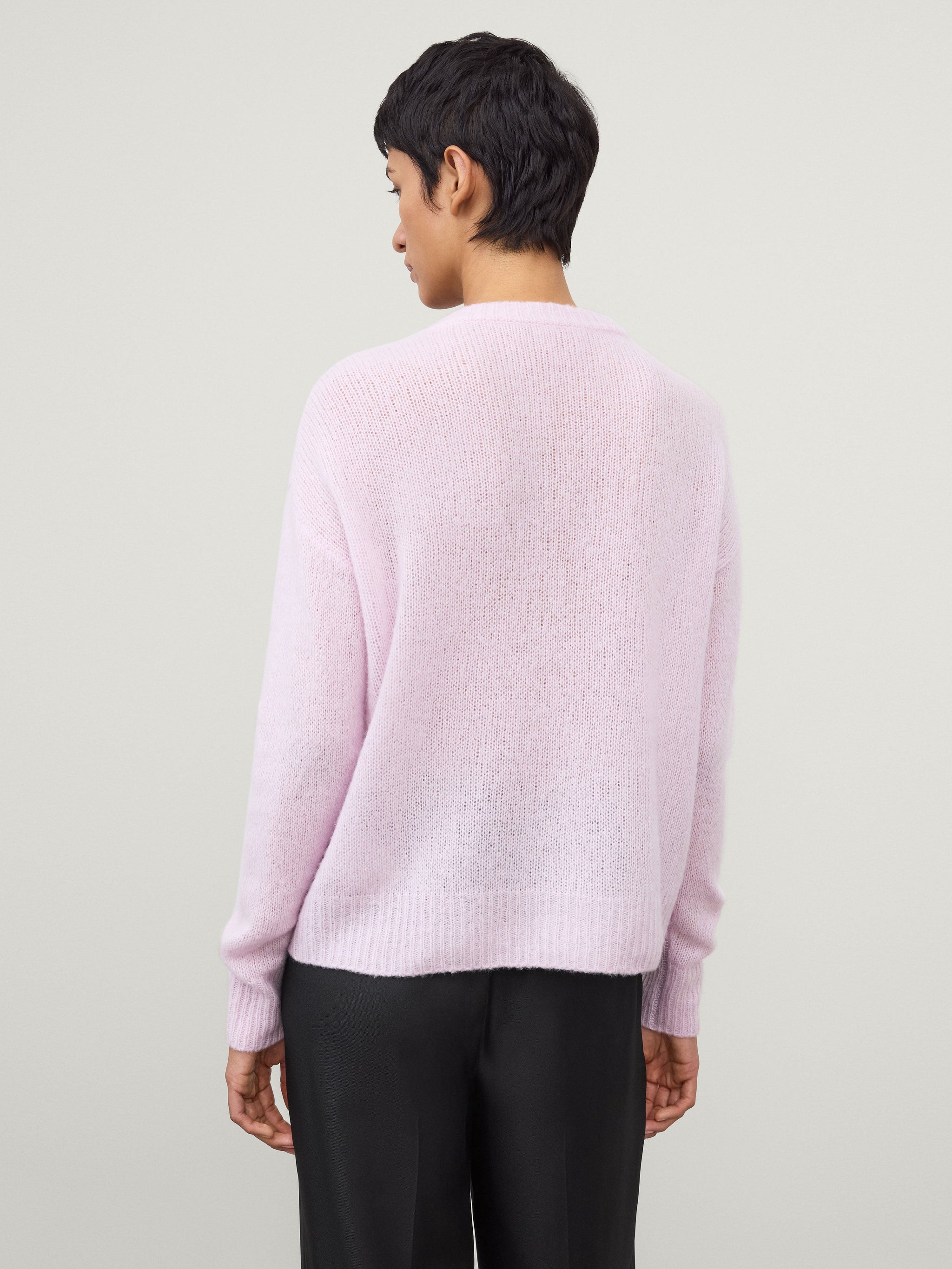 LISAYANG_SS26_WW_DROP-