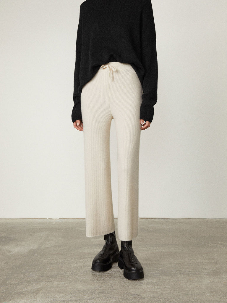 Heather Trousers Cream | Lisa Yang | White ribbed trousers in 100% cashmere