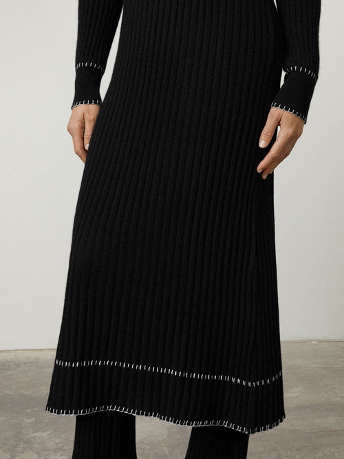 Nette Dress Black | Lisa Yang | Black white stitching long sleeved dress in 100% cashmere