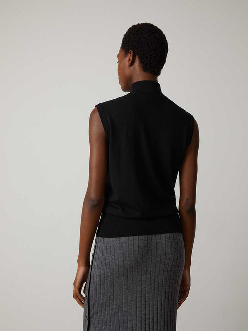 Cynthia Vest Black | Lisa Yang | Black sleeveless high neck vest in 100% cashmere