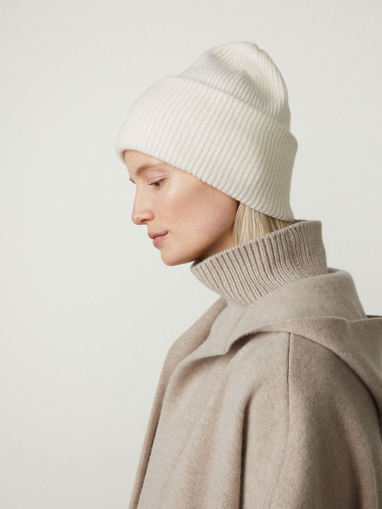 Stockholm Hat Cream | Lisa Yang | White hat in 100% cashmere