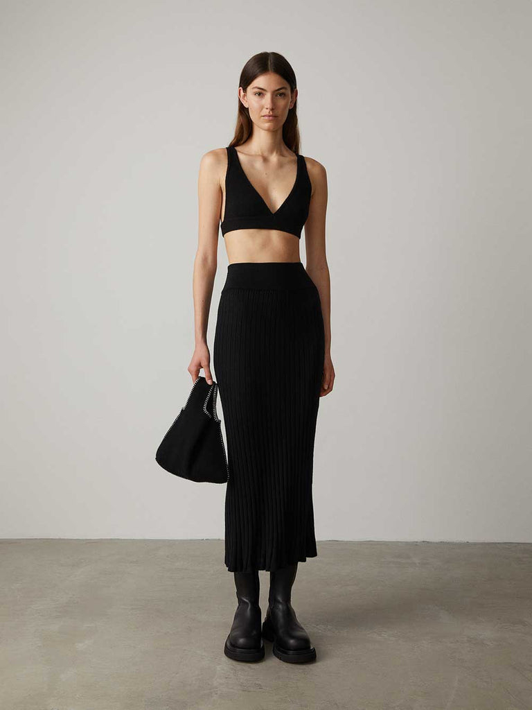 Katie Skirt Black | Lisa Yang | Black ribbed skirt with buttons in 100% cashmere