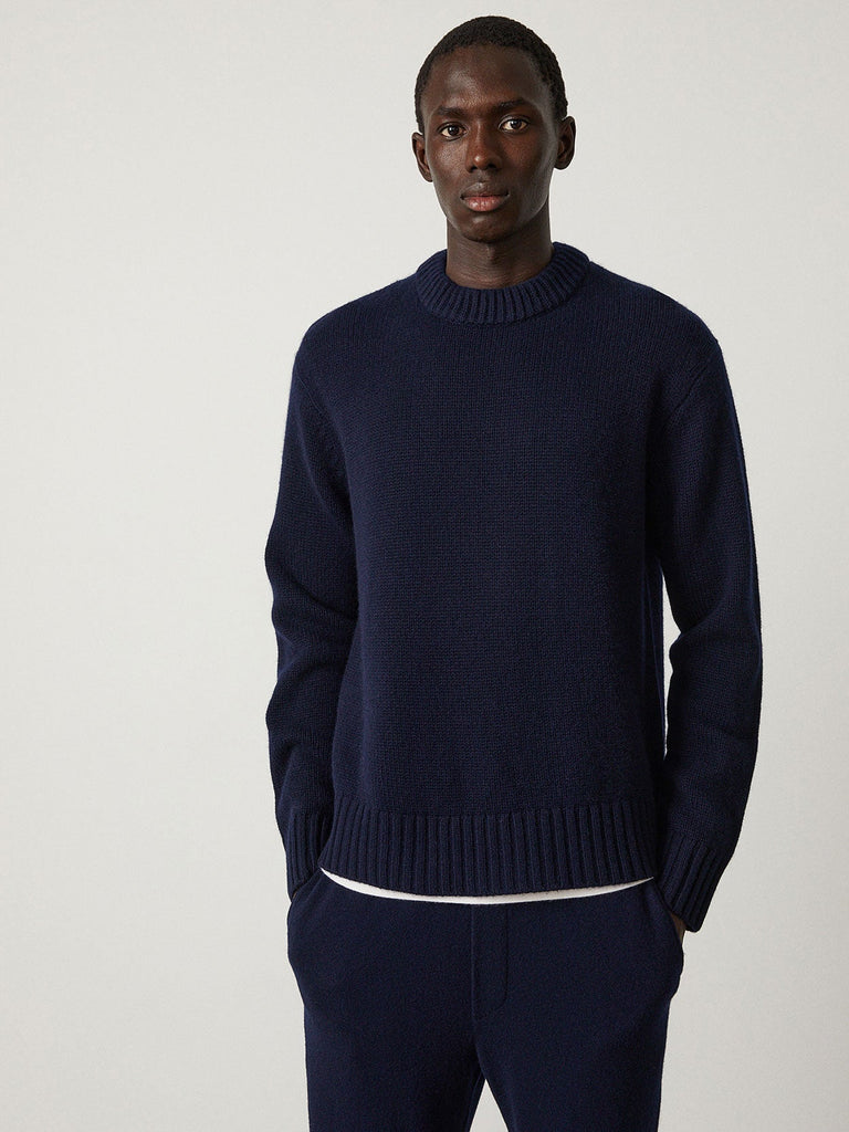 Claude Sweater Navy | Lisa Yang | Dark blue sweater in 100% cashmere